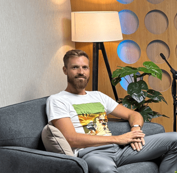 Email marketing: Čo ho stále robí relevantným ? S hosťom Jakubom Stupkom z Ecomailu